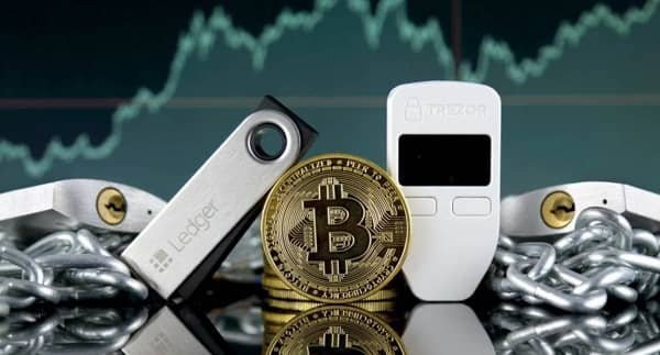 How Account Abstraction Hides Complex Crypto Wallets From Everyday Users